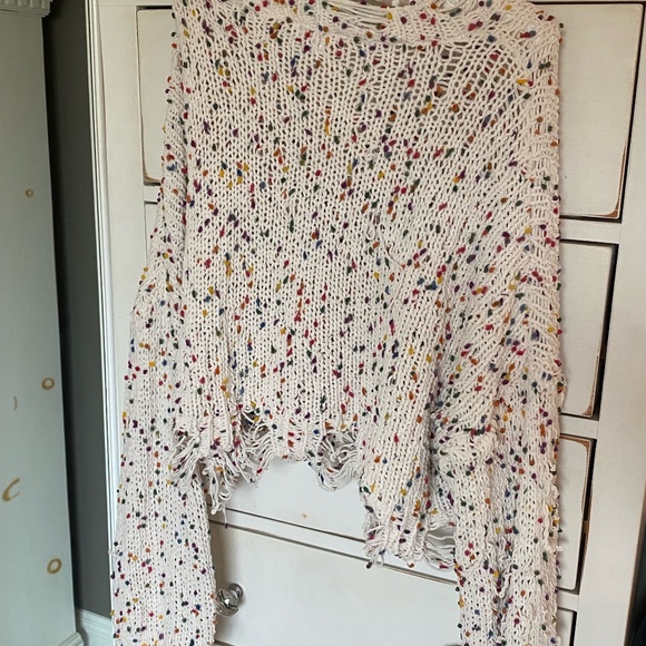 Wild Honey Distressed Sweater. White. Size Medium. - Picture 2 of 5